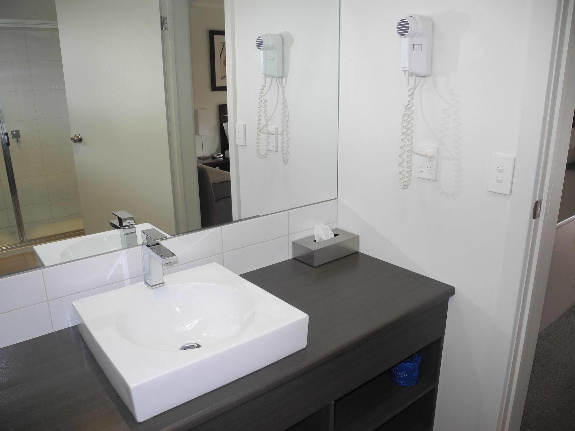 Elm Tree Motel 워남불 외부 사진