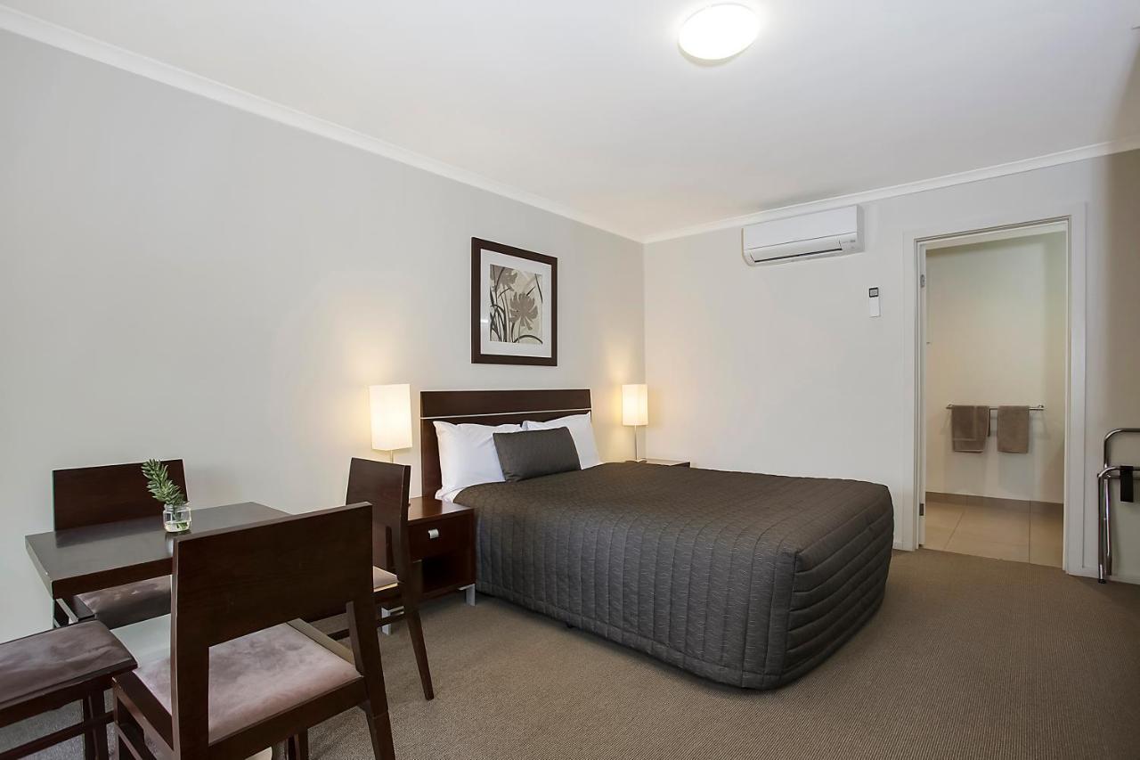 Elm Tree Motel 워남불 외부 사진