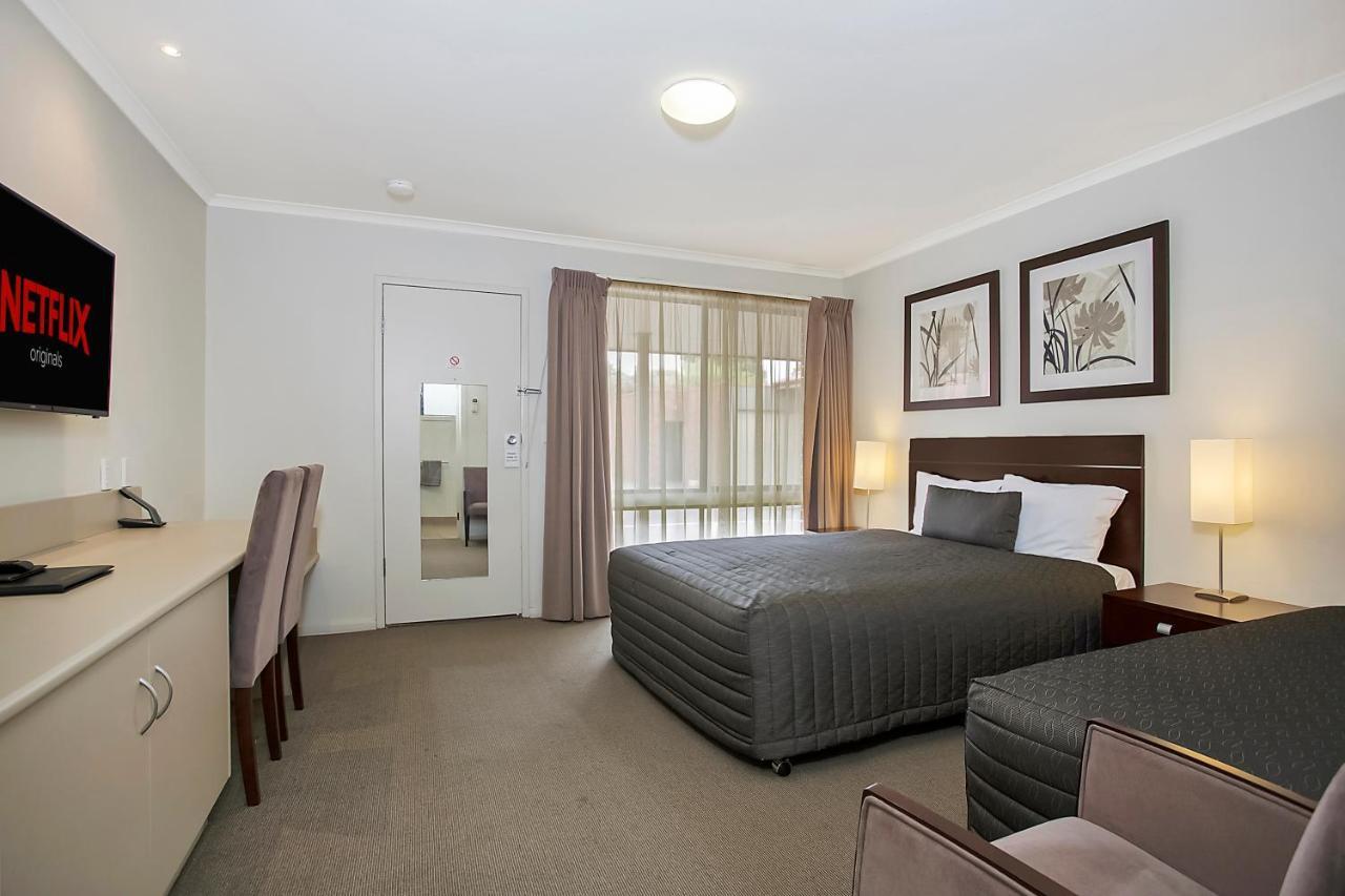 Elm Tree Motel 워남불 외부 사진