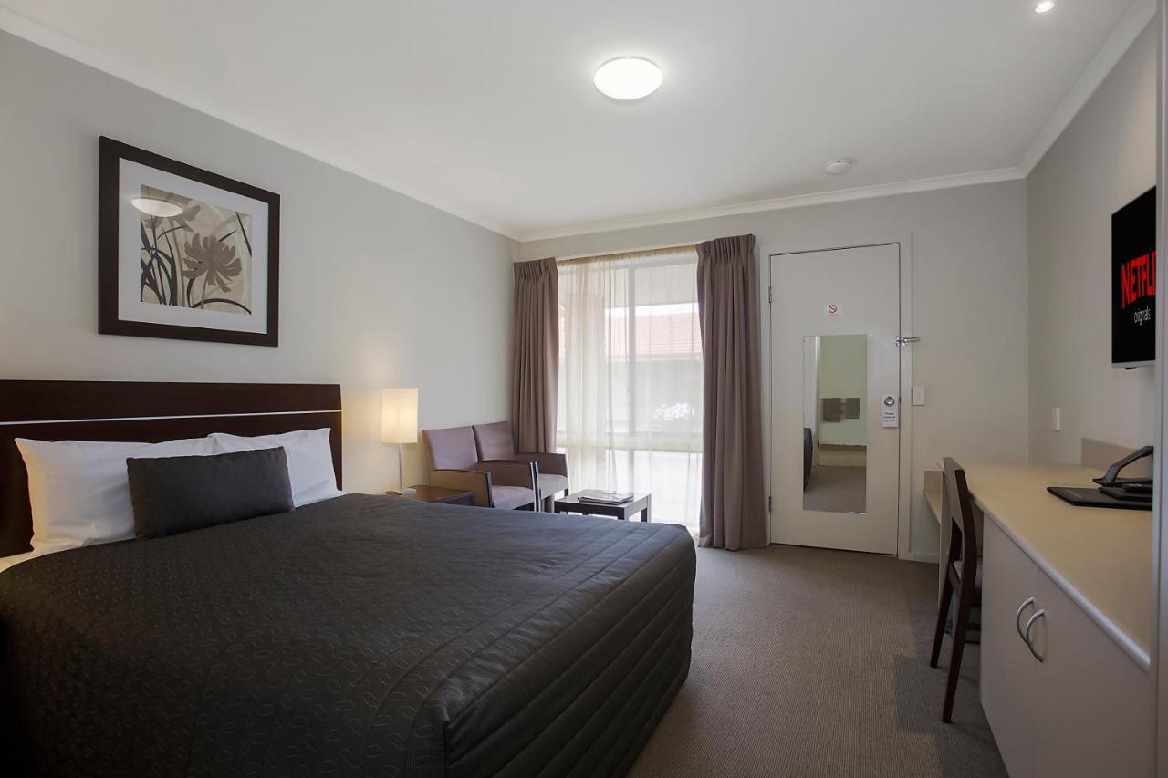 Elm Tree Motel 워남불 외부 사진